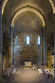 France, Hérault (34), Villeneuve-lès-Maguelone (Palavas-Les-Flots), cathédrale Saint-Pierre-et-Saint-Paul de Maguelone des XIIème et XIIIème siècles, la Nef depuis la Tribune