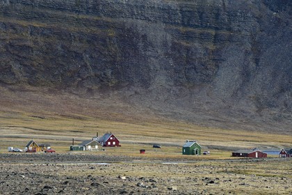 Groenland, cote ouest, Baie de North Star, Wolstenholme fjord, Dundas (Thulé), l'ancien comptoir établi dans les années 20 par Rasmussen