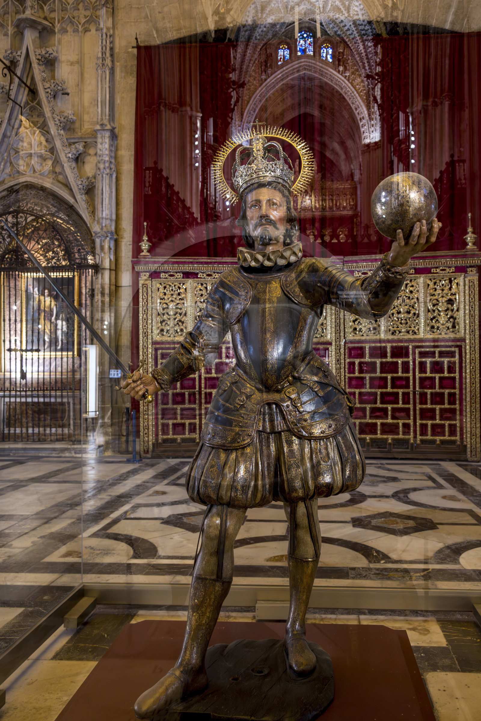 Espagne, Andalousie, Séville, la cathédrale, classé Patrimoine Mondial de l'UNESCO, statue du Roi Ferdinand III de Castille