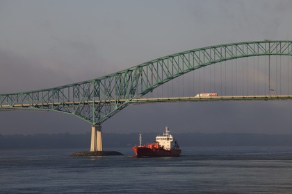 Canada, province de Québec, le pont sur le fleuve Saint-Laurent à Trois-Rivières
