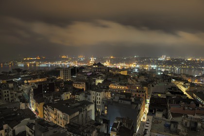Turkey, Istanbul, Galata district with its tower in the foreground and the Sultanahmet district behind Golden Horn