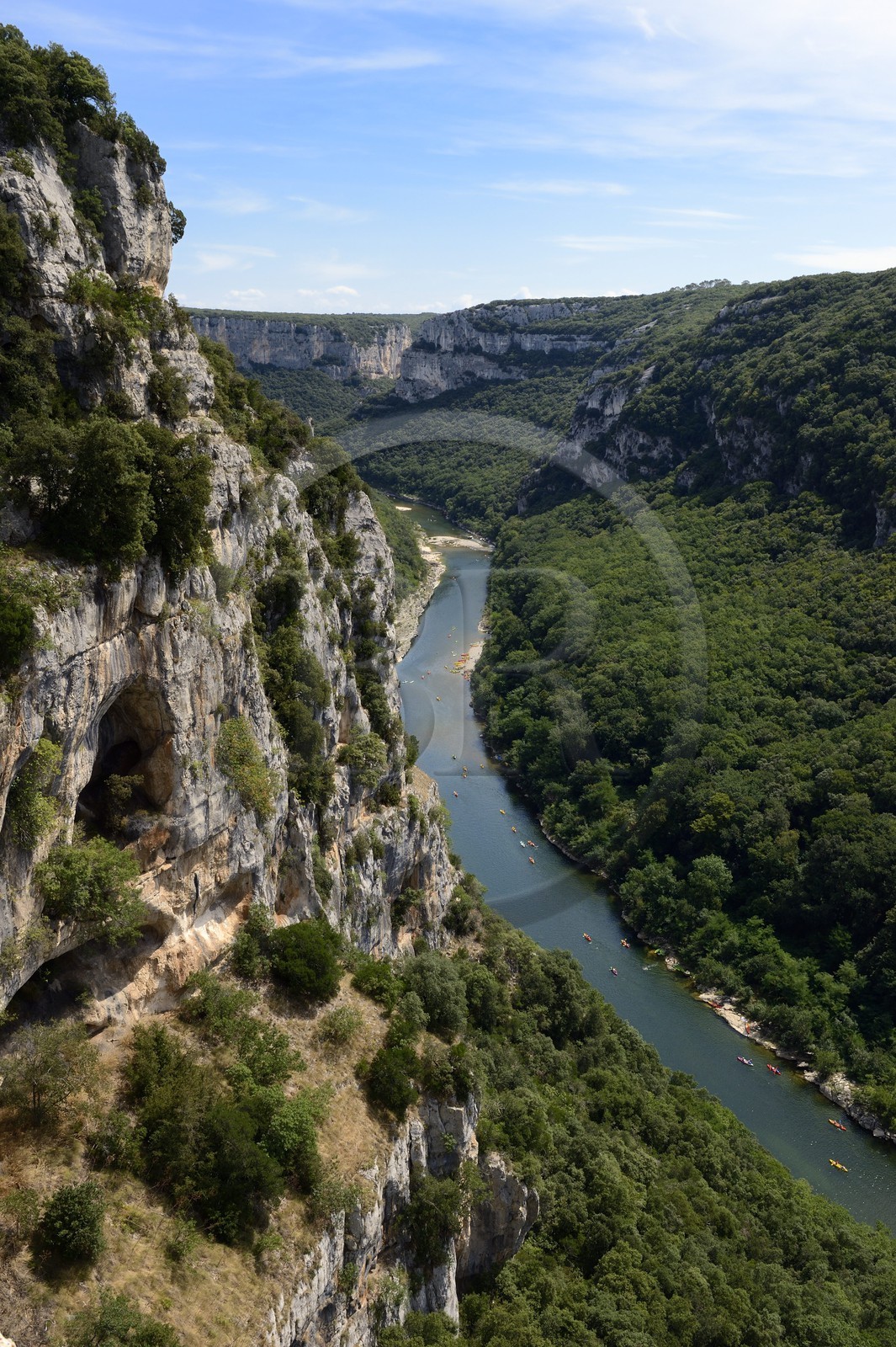 France, Ardèche (07), gorges de l'Ardèche, longue de 30 km, de Vallon Pont d'Arc à Saint Martin d'Ardèche