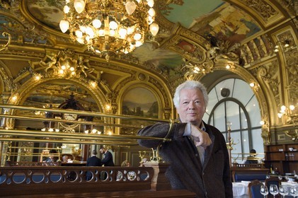 France, Paris, gare de Lyon (train station), restaurant Le Train bleu, Gilles Pudlowski