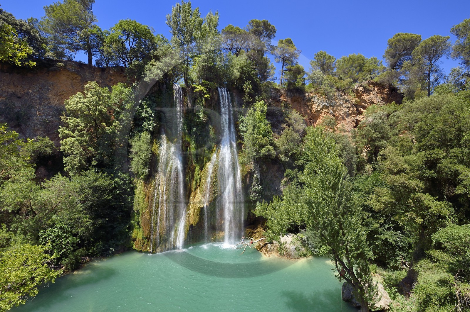 France, Var (83), Provence Verte, parc naturel régional du Verdon, cascade de Sillans, rivière de la Bresque