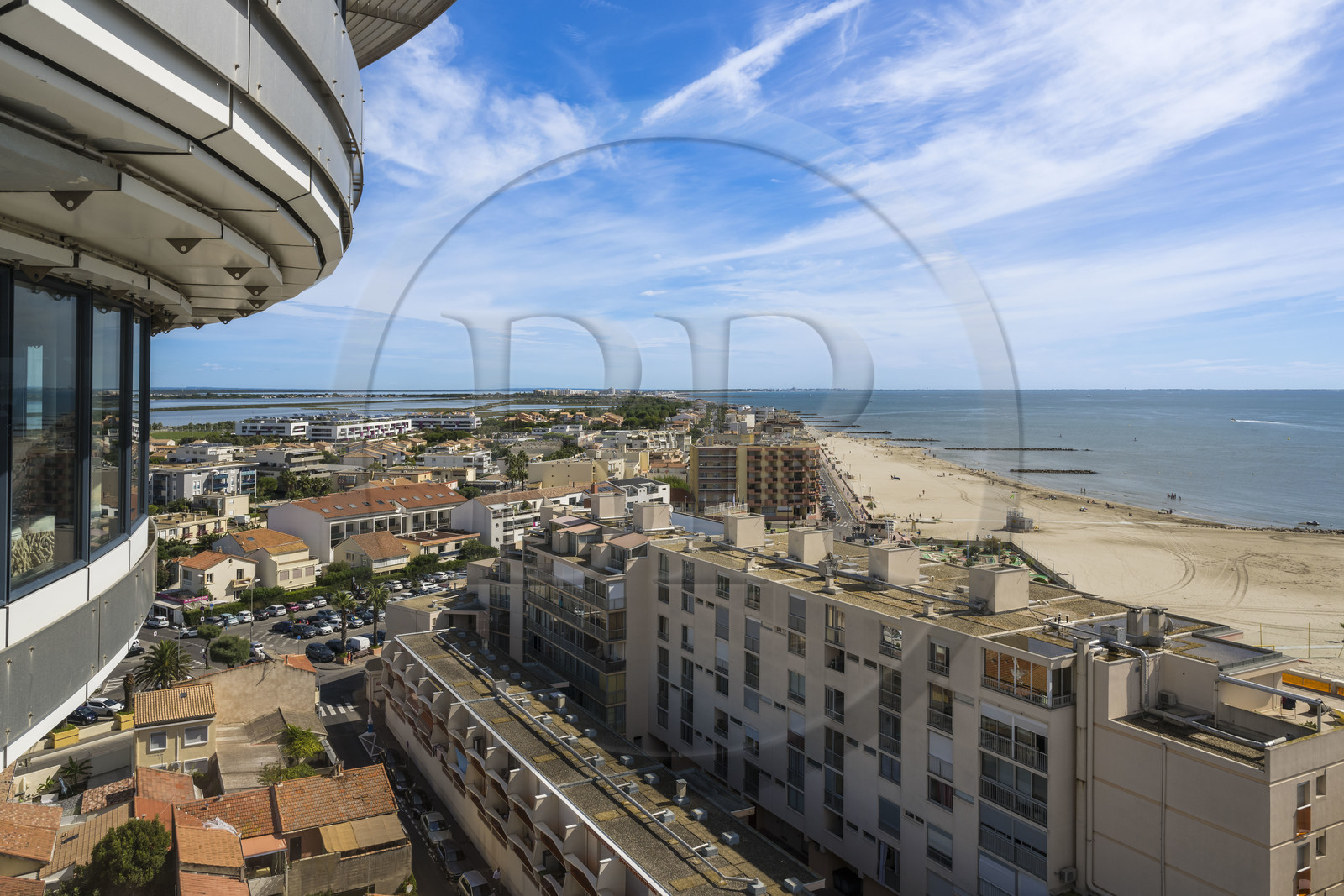 France, Hérault (34), Palavas-Les-Flots, la ville vue depuis le Phare de la Méditerranée, tour d'observation de 43 mètres issue de la transformation de l'ancien chateau d'eau