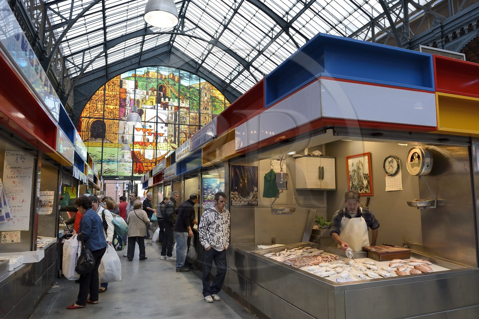 Espagne, Andalousie, Malaga, Mercado Central de Atarazanas, le marché aux poissons dans le marché central