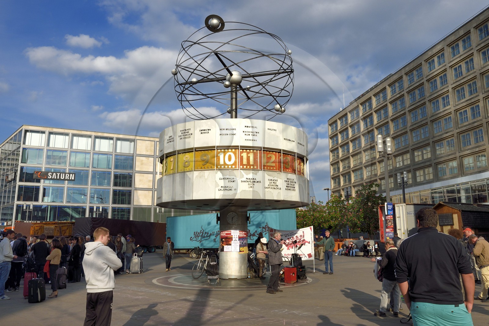 Germany, Berlin, Berlin-Mitte, Alexanderplatz, the Weltzeituhr (Worldtime Clock)