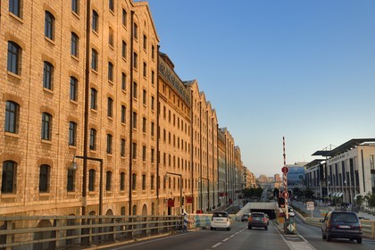 France, Bouches-du-Rhône (13), Marseille, Zone Euroméditerranée, quartier La Joliette, boulevard Euroméditerranée, Les Docks