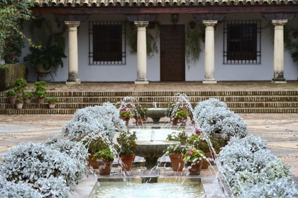 Spain, Andalusia, Cordoba, Viana Palace, columns courtyard