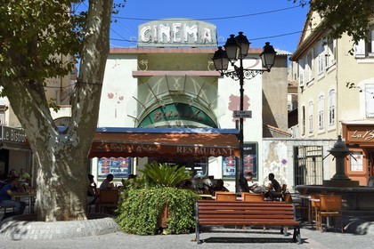 France, Var (83), Draguignan, cinéma Art Nouveau place René Cassin