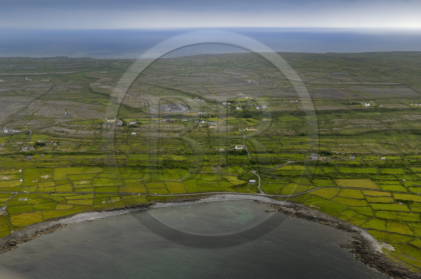 Irlande, Comté de Galway, Aran Islands, Inishmore (photo aérienne)