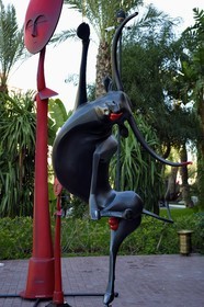 Maroc, Haut-Atlas, Marrakech, ville impériale, quartier Hivernage, Hotel Sofitel Marrakech Palais Imperial, sculptures de l'Artiste Alain Gerez