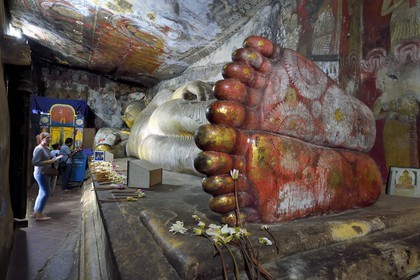 Sri Lanka, Central Province, Matale District, Dambulla, Royal Rock Temple also called Ran Giri (Golden Rock) listed as World Heritage by UNESCO, Cave 1 Devaraja Viharaya houses a 15m long reclining Buddha