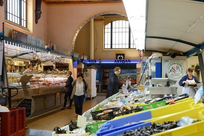 France, Ille-et-Vilaine (35), Rennes, les halles centrales, marché couvert de 1922