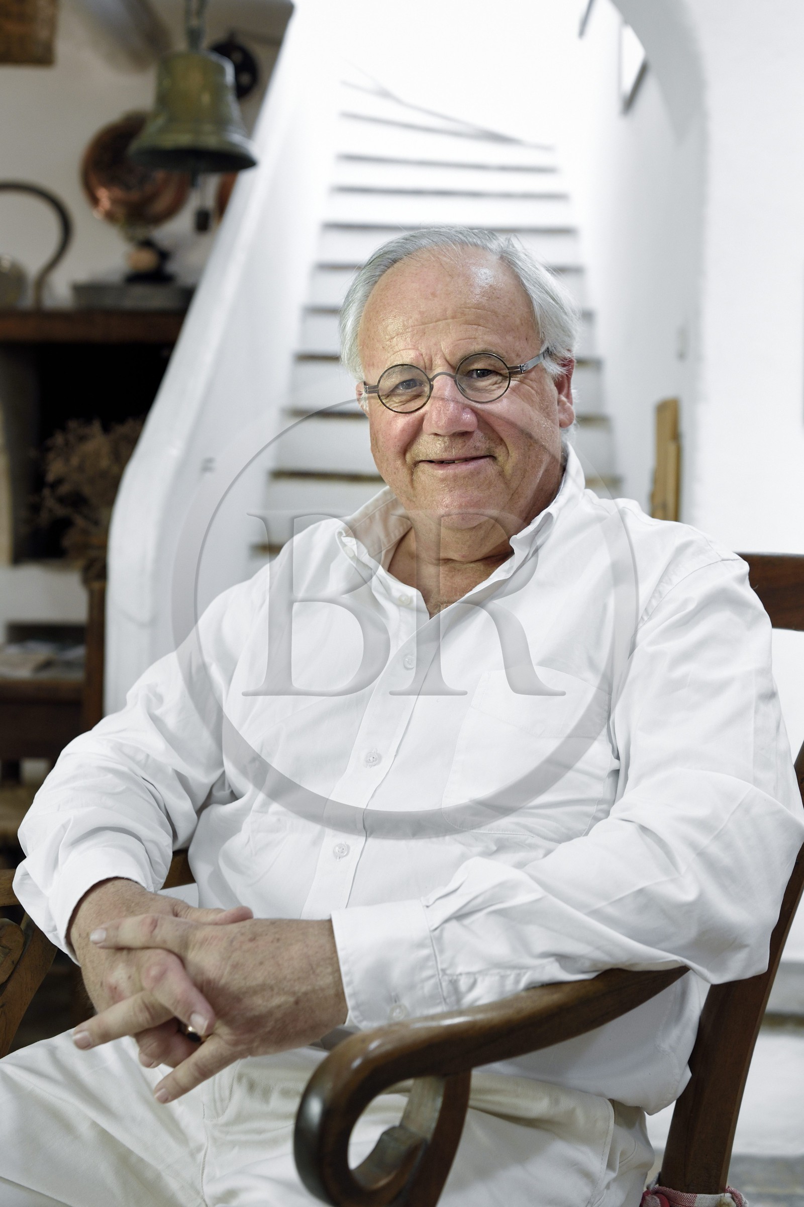 France, Bouches-du-Rhône (13), Les Saintes-Maries-de-la-Mer, le Mas Cacharel, Florian Colomb de Daunant dont le père a coécrit le film Crin Blanc France, Bouches-du-Rhône (13), Les Saintes-Maries-de-la-Mer, le Mas Cacharel, Florian Colomb de Daunant dont le père a coécrit le film Crin Blanc