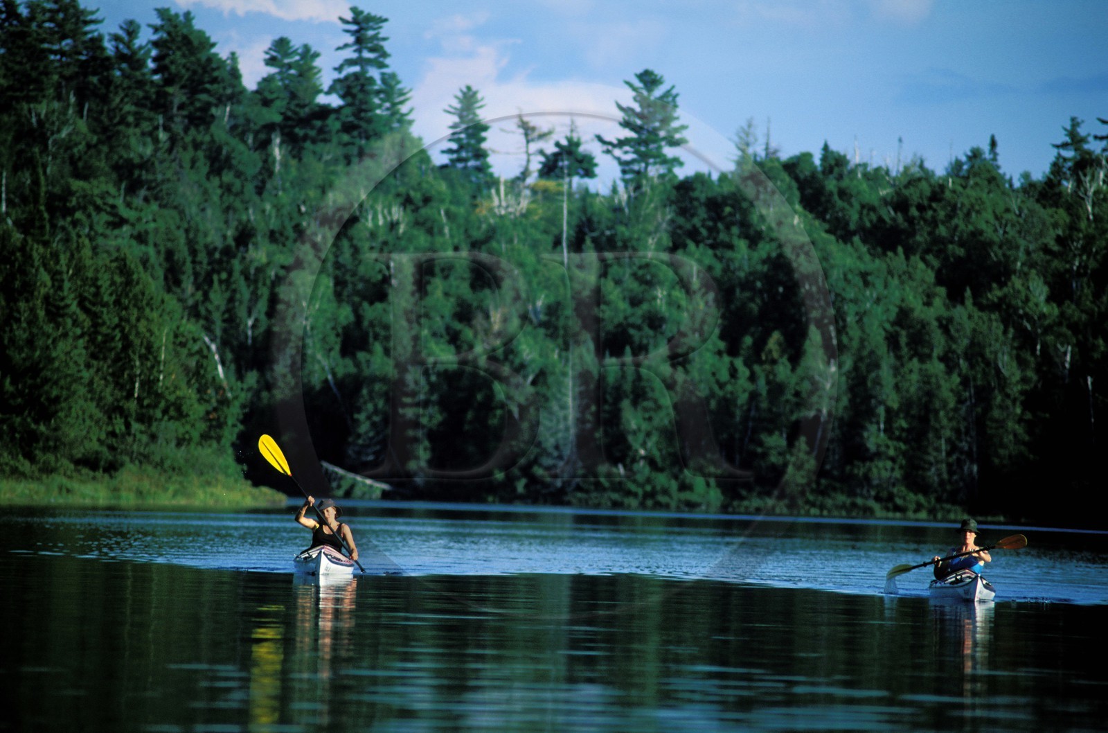 Canada, province de Québec, Réserve faunique de la Vérendrye, Rivière des Outaouais, Kayaks de mer
