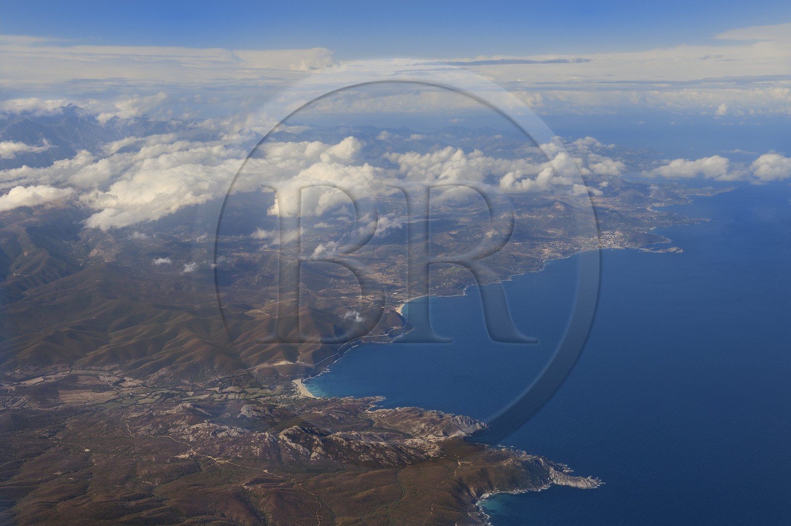 France, Haute-Corse (2B), la côte de la Balagne du désert des Agriates, avec la plage d'Ostriconi, à la presqu'ile de L'Ile Rousse (vue aérienne) France, Haute-Corse (2B), la côte de la Balagne du désert des Agriates, avec la plage d'Ostriconi, à la presqu'ile de L'Ile Rousse (vue aérienne)