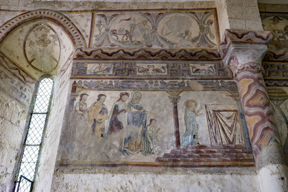 France, Vendée (85), Pouzauges, église romane Notre-Dame du Vieux Pouzauges du XIème siècle, fresques murales du début XIIIème siècle