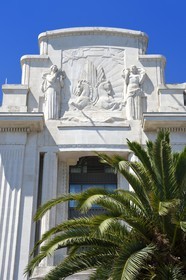 France, Alpes-Maritimes (06), Nice, Promenade des Anglais, détail de la facade Art déco du Palais de la Méditerrannée