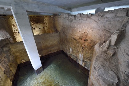 France, Var, Frejus, Forum Julii, the crypt of the fishpond and its water supply system dating back to Roman times, the filter basin