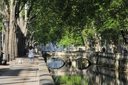 France, Gard, Nimes, les quais de la fontaine (The banks of the fountain)