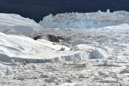 Groenland, cote ouest, baie de Disko, Ilulissat, fjord glacé classé Patrimoine Mondial de l'UNESCO qui est l’embouchure maritime du glacier Sermeq Kujalleq (Jakobshavn Glacier)