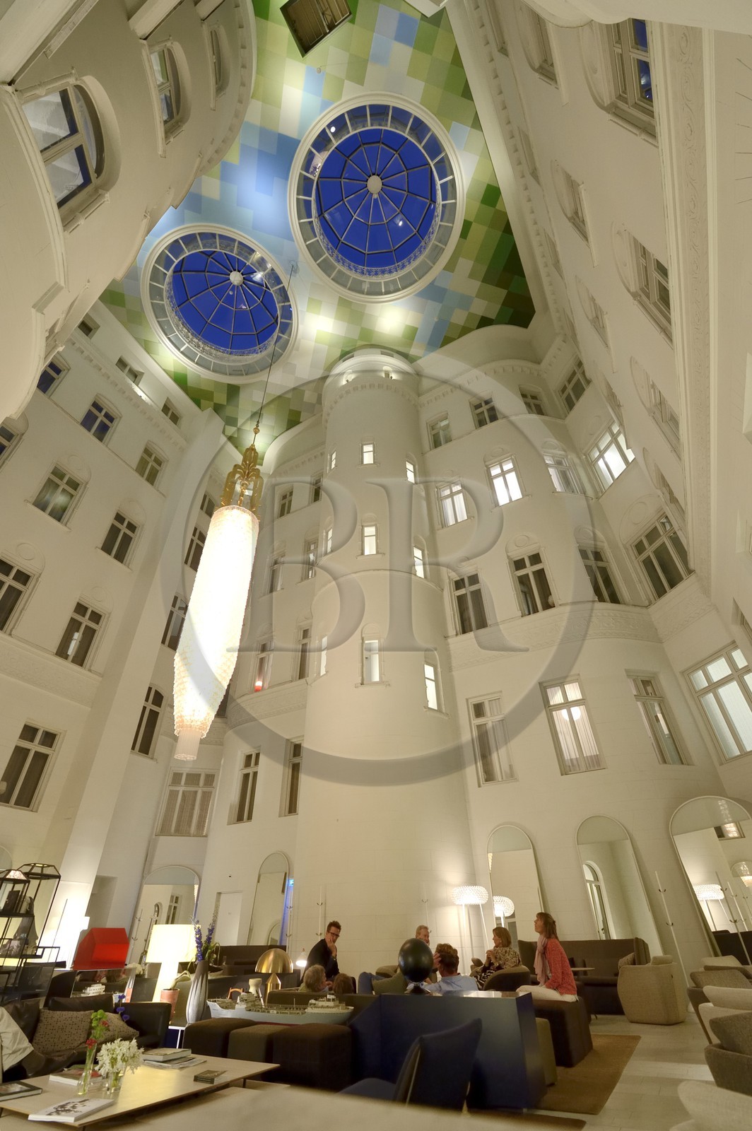 Suède, Stockholm, l'hotel Nobis, des voleurs y ont tenu quatre employés de la Kreditbanken en otage pendant six jours en 1973, une épreuve qui a donné naissance au terme de syndrome de Stockholm