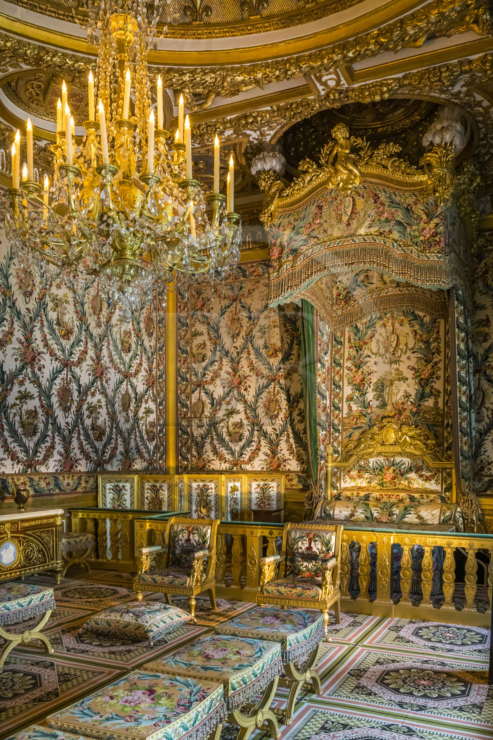 France, Seine-et-Marne (77), Fontainebleau, chateau de Fontainebleau, classé Patrimoine Mondial par l'UNESCO, la Chambre de l'impératrice, lit à baldaquin réalisé en 1787 pour Marie-Antoinette par Séné et Laurent