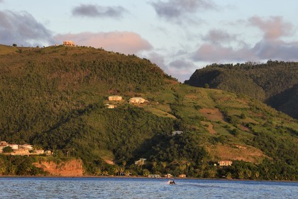 Caraïbes, Ile de la Dominique, la côte Ouest vers le village de Mero