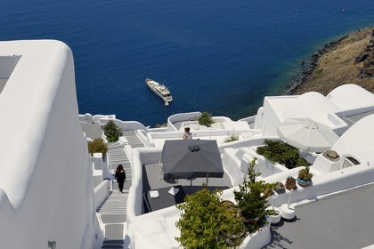 Greece, Cyclades, Aegean Sea, Santorini (Thira or Thera), village of Oia, Relais & Châteaux hotel Kirini Suites & Spa