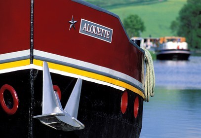 France, Côte-d'Or (21), canal de Bourgogne, une péniche