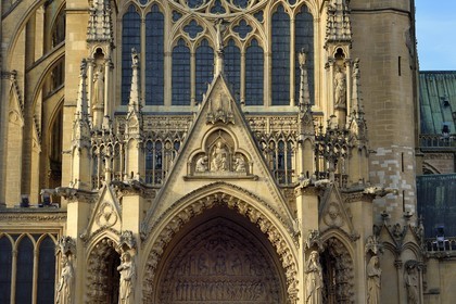 France, Moselle (57), Metz, la cathédrale Saint-Etienne en pierre de Jaumont, la facade occidentale au-dessus du portail principal dit portail de la Vierge
