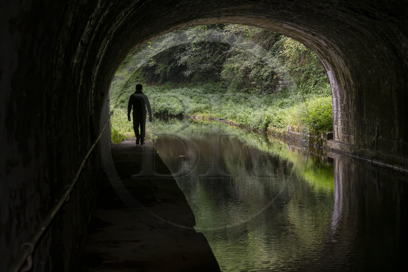 France, Nièvre (58), La Collancelle, les voutes de la Collancelle, tunnel long de 758 m du canal du Nivernais