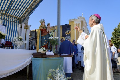France, Haute Corse, Niolu (Niolo) region, Casamaccioli, la Santa di Niolu religious festivity to celebrate the Nativity of the Virgin, the blessing of the Bishop