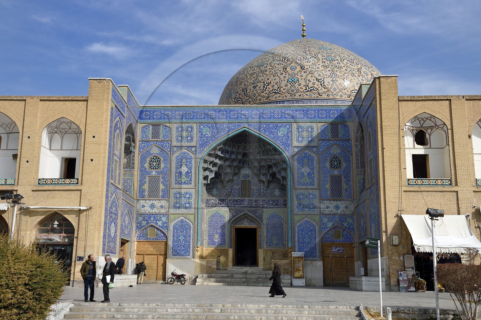 Iran, province d'Ispahan, Ispahan, place naghsh-i jahan aussi connue sous le nom de place Imam Khomeiny, classé Patrimoine Mondial de l'UNESCO, la mosquée du Cheikh Lotfallah (Lotfollah)