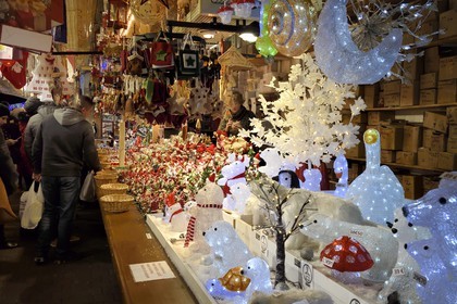 France, Bas Rhin, Strasbourg, old town listed as World Heritage by UNESCO, Christmas market (Christkindelsmarik) on the place Broglie