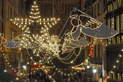 France, Bas Rhin (67) Strasbourg  a Noel dans la rue Merciere