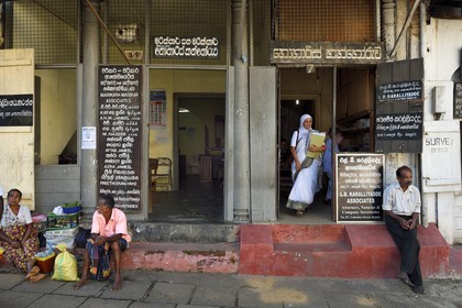 Sri Lanka, center province, Kandy, city center, notary firm in Colombo street