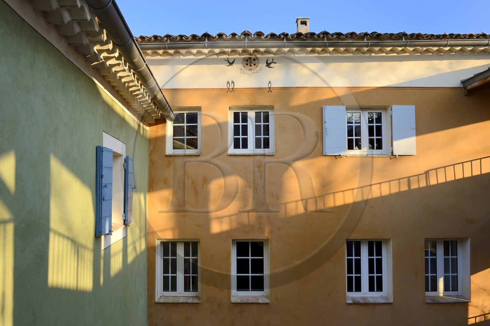 France, Var (83), Provence Verte, Bras, vers Saint-Maximin-la-Sainte-Baume, la maison d'hôtes Le Peyrourier, une campagne en Provence