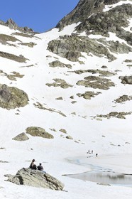 France, Alpes-Maritimes, parc national du Mercantour ( Mercantour national park), Haute-Vesubie, trek in the Madone de Fenestre valley,  the Fenestre pass and Lake still snowy
