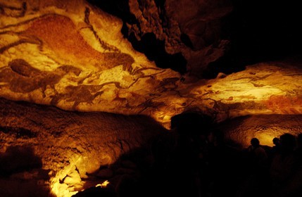 France, Dordogne, Lascaux II caves, paintings