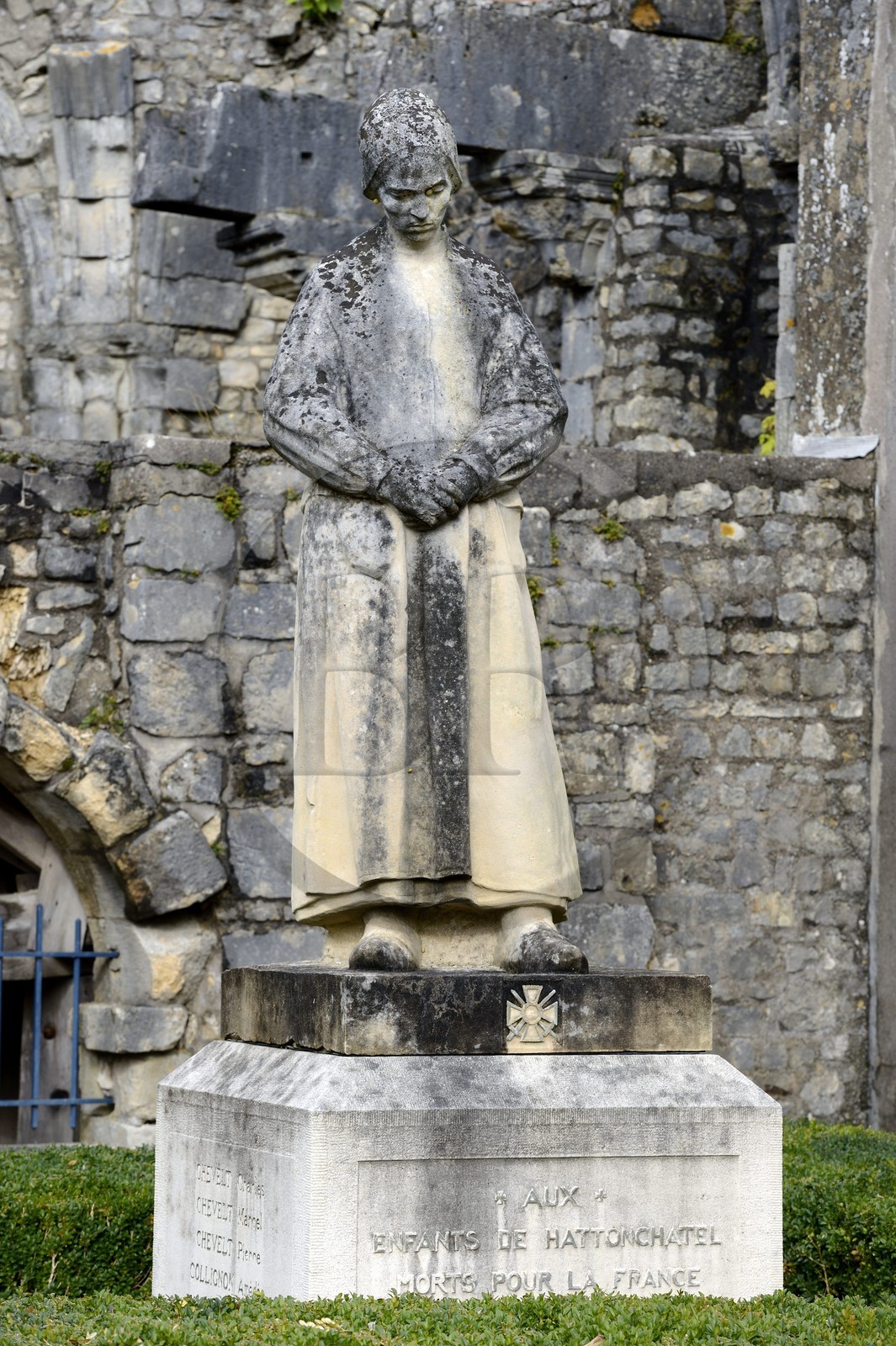 France, Meuse (55), Parc régional de Lorraine, Cotes de Meuse, monument aux morts de Hattonchâtel