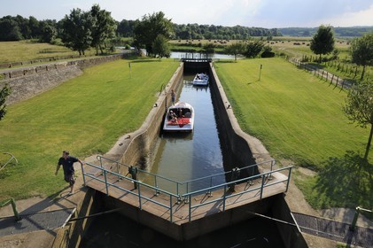 France, Saône et Loire (71), écluse de La Truchère sur la Seille