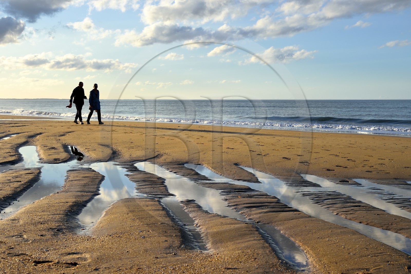 France, Calvados (14), Pays d'Auge, la côte Fleurie, Cabourg, promenade sur la plage de la station balnéaire