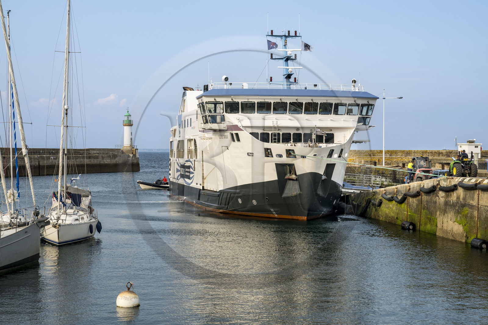 France, Morbihan (56), Ile de Groix, Port Tudy, le ferry dans le port