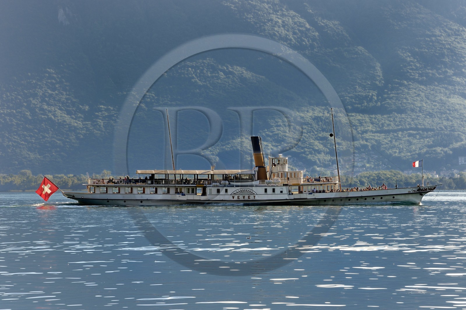 Suisse, Canton de Vaud, Montreux, le bateau à roues à aubes Vevey (1907) de la Compagnie générale de navigation sur le lac Léman (CGN)