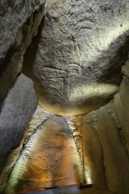 France, Morbihan, Gulf of Morbihan (Golfe du Morbihan), Locmariaquer, Table des Marchands cairn, decorated slabs