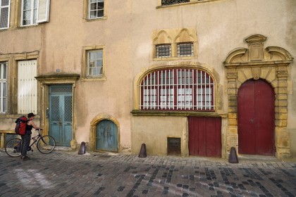 France, Moselle (57), Metz, la Maison des Lombards rue de l'Abbé-Risse, ancienne devanture de la boutique de change