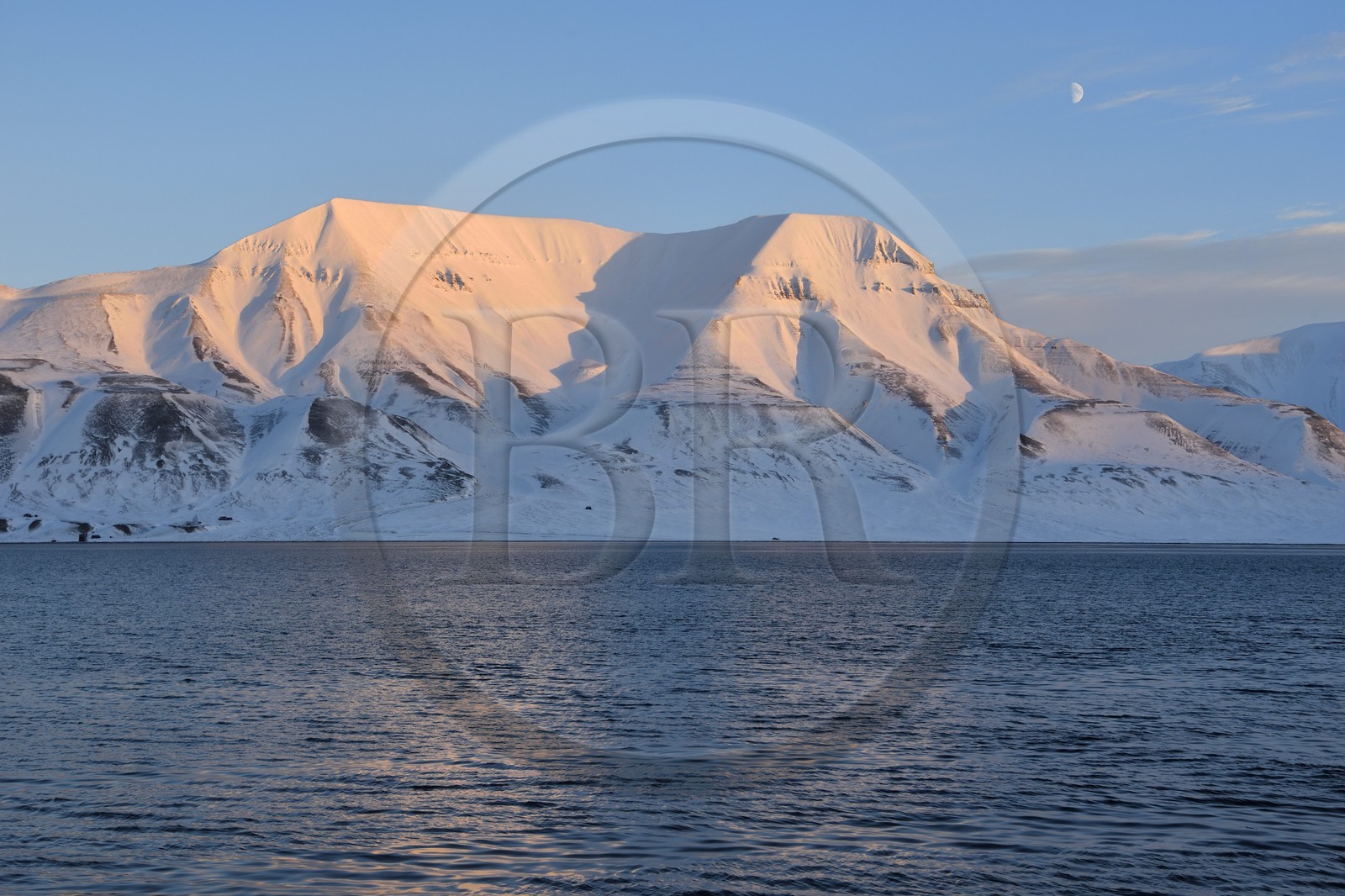 Norvège, Svalbard, Spitzberg, Longyearbyen, Adventfjorden Norvège, Svalbard, Spitzberg, Longyearbyen, Adventfjorden