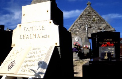 France, Finistere, Ouessant island, a sailor's grave in Lampaul